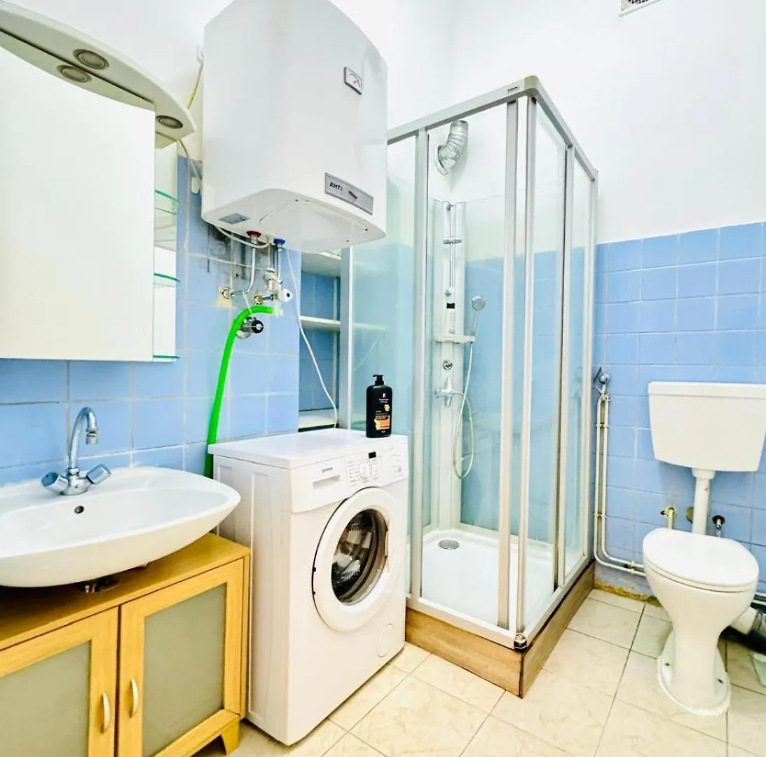 Comfy 1Br Apt For 4, 10Min Transport To Stadthalle Вена